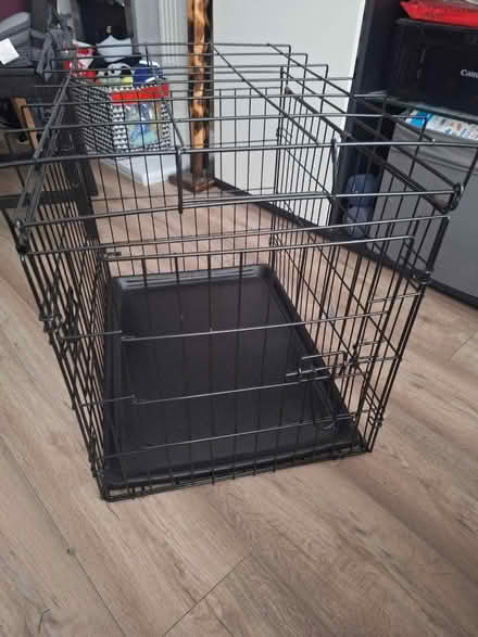 Photo of free Dog crate/cage (B44) #1