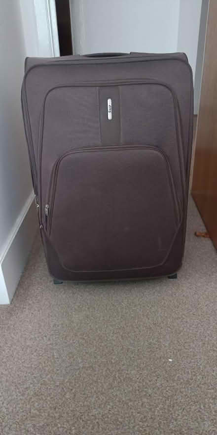 Photo of free Travel suitcase (Lion Gate TW9) #1