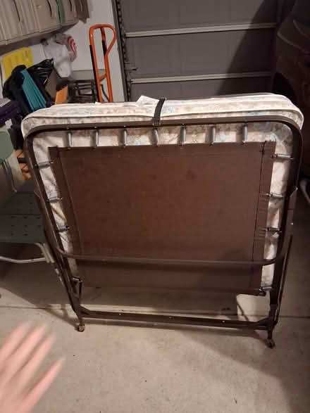 Photo of free rollaway twin bed (northwest westland.) #1