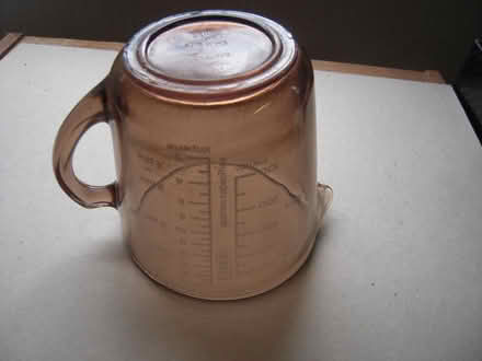 Photo of free Pyrex glass brown measure jug (Maidenhead SL6) #3