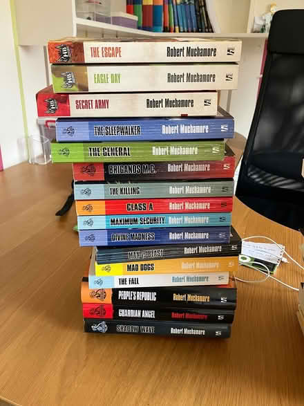 Photo of free 17 Novels by Robert Muchamore (Maida Vale W9) #1