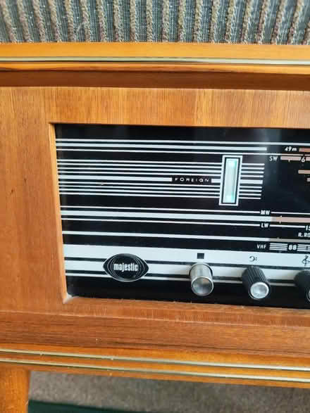 Photo of free Majestic radiogram GR4410 (TN39) #4