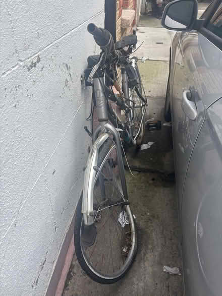 Photo of free Broken bike for parts (Dublin 8) #2