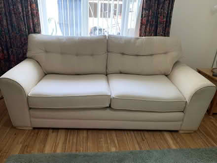 Photo of free Sofa 3/4 seater (Luton LU1) #1