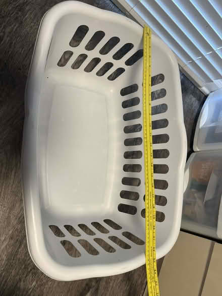 Photo of free basket #2 (9335 lee hwy Fairfax) #1