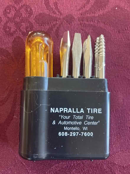 Photo of free Small Screwdriver Set (Near Eubank Costco) #2