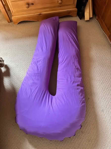 Photo of free Pregnancy pillow in pillow case (Colchester CO4) #2