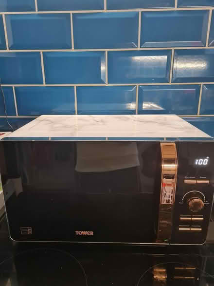 Photo of free Working microwave (Westergate PO20) #1
