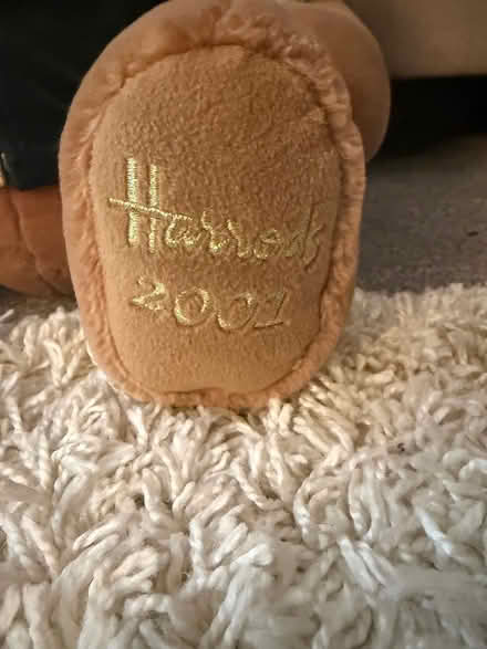 Photo of free 2001 Harrods Teddy Bear (Carshalton) #2