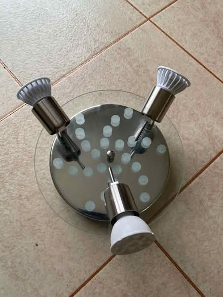 Photo of free Indoor three spotlight light (Bledlow Ridge HP14) #1