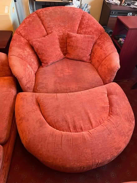 Photo of free Terracotta 3 piece suite (Chesham BL9) #2