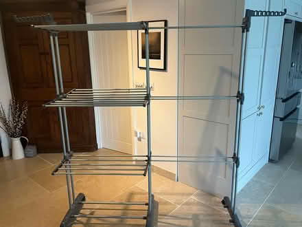Photo of free Large extensible drying rack (Long Ditton KT7) #4