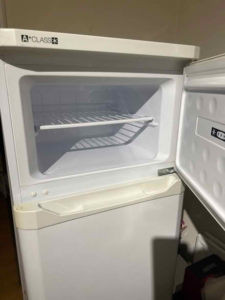 Photo of free Fridge Freezer (Byfleet KT14) #3