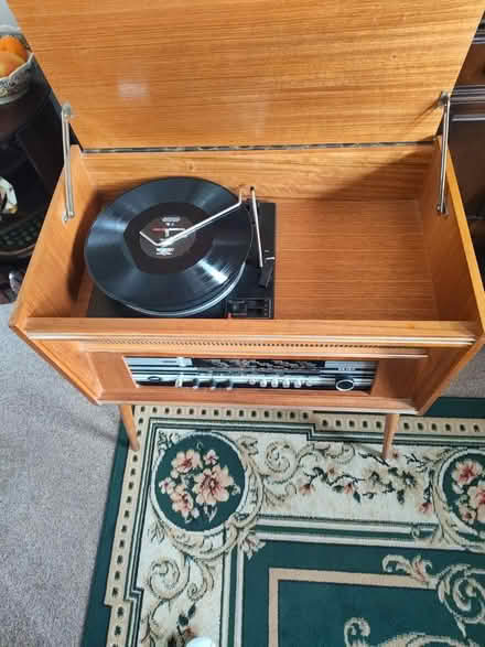 Photo of free Majestic radiogram GR4410 (TN39) #2