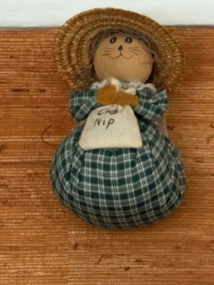 Photo of free Misc. small items and Tchotchkes (Ossining) #4