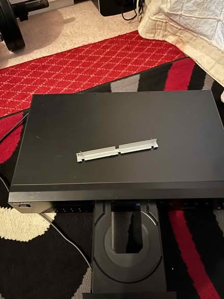 Photo of free Sony Tuner and CD Player (TN24) #2