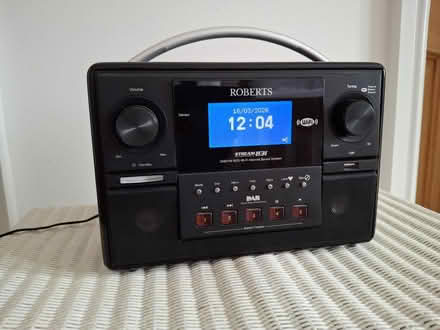Photo of free DAB Radio (Bank Top HX3) #1