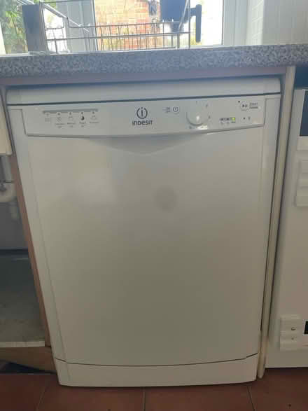 Photo of free Dishwasher. Indesit (Dargate near Faversham. ME13) #1