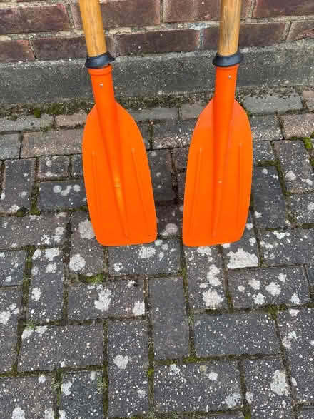 Photo of free dinghy oars (Thames Ditton KT7) #2
