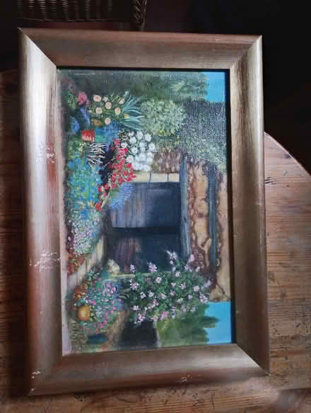 Photo of free Paintings, various (Queen's Park BN2) #3