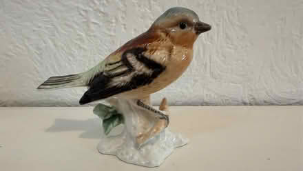 Photo of free Ceramic bird ornament (Welling DA16) #1