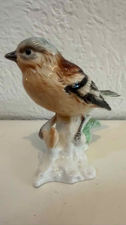 Photo of free Ceramic bird ornament (Welling DA16) #2