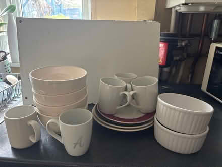 Photo of free Assorted bowls, mugs, saucers and ramekins (Thornton Heath CR0) #2