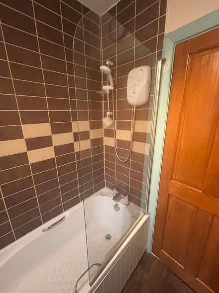 Photo of free Shower screen (Bognor (Town centre) PO21) #1