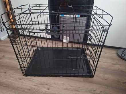Photo of free Dog crate/cage (B44) #2