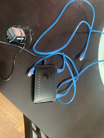 Photo of free D Link Ethernet router (Mount Vernon) #2