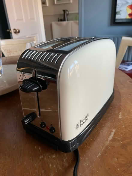 Photo of free Russel & Hobbs toaster (Tottenham, N17 0) #1