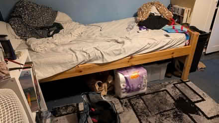 Photo of free Pine Bed (BD22) #1