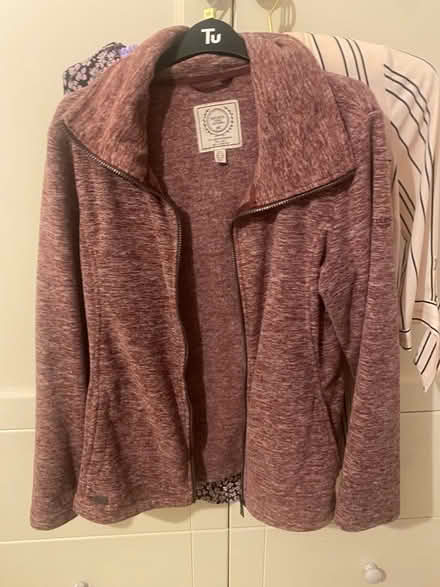 Photo of free Ladies Clothing (DA12) #4