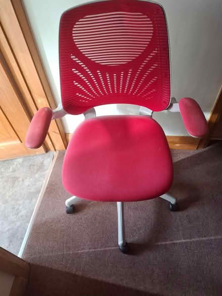 Photo of free Desk chair H97cm W65cm (BR7) #2