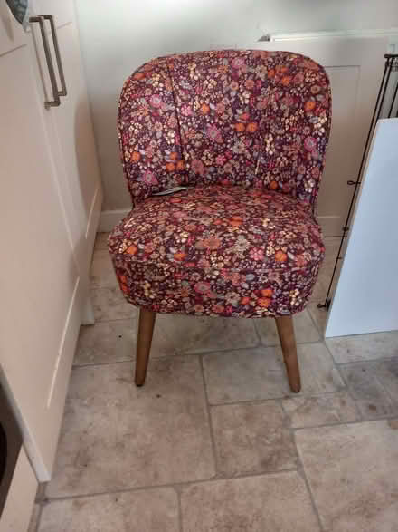 Photo of free Small chair (Aspley NG8) #2