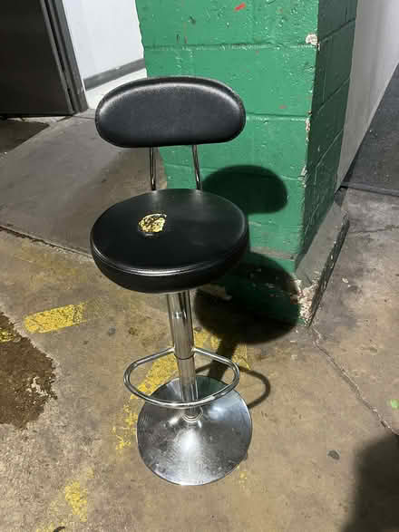 Photo of free all kinds luggage, basket, bumper (9335 lee hwy Fairfax) #1