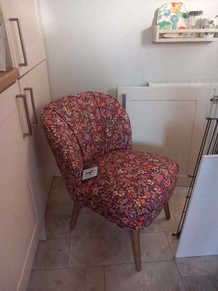 Photo of free Small chair (Aspley NG8) #1