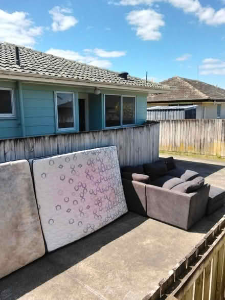 Photo of free Mattresses and Lounge Suite (Papatoetoe South Auckland) #4