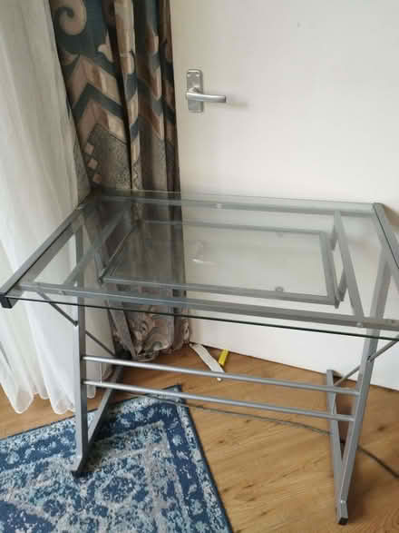 Photo of free Computer desk (Tottenham N17) #2