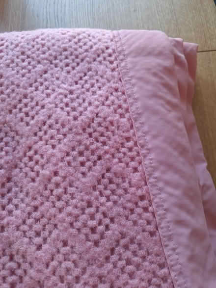 Photo of free Pink waffle blanket (damaged) (Bedhampton PO9) #3