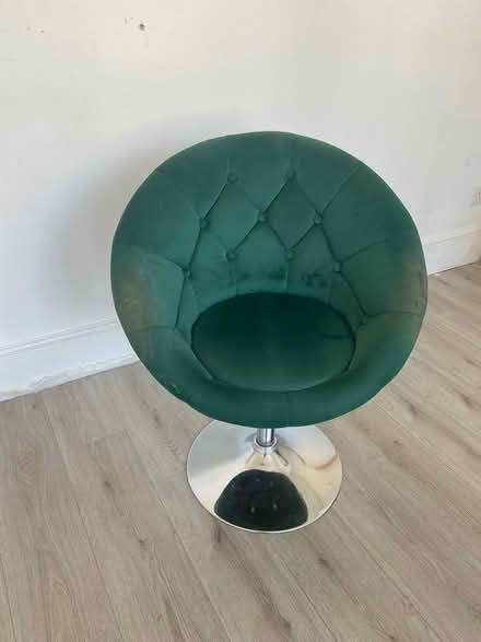 Photo of free Green chair (SE153BS) #1