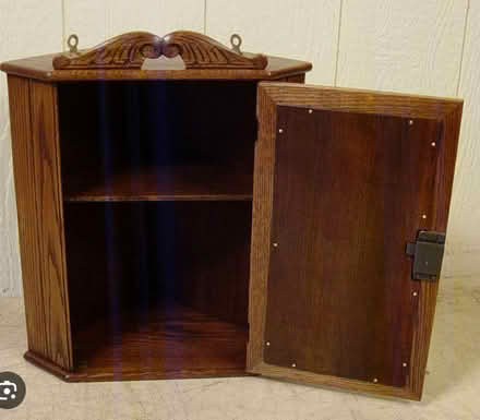 Photo of old medicine cabinet (Carling) #2