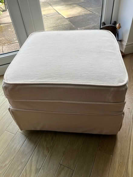 Photo of free Pouffe with storage space (Formby, L37) #1