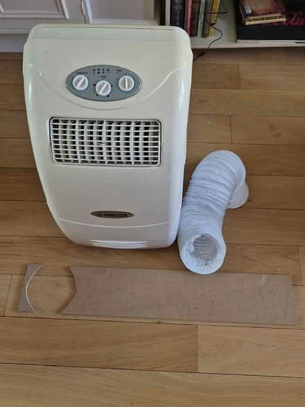Photo of free Portable air con unit (South Kensington W8) #1