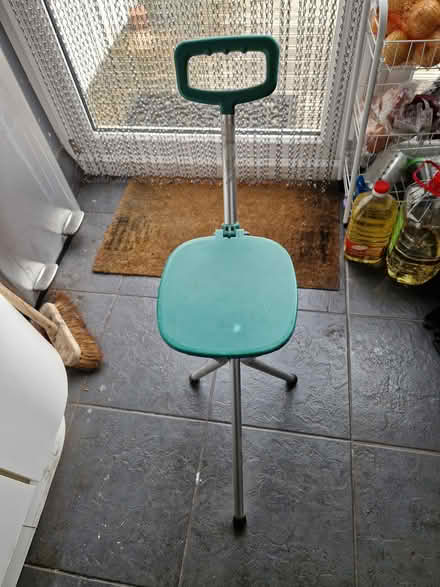 Photo of free Shooting stick (Crewe CW2) #2