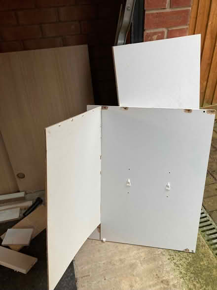 Photo of free Kitchen units (Wymondham NR18) #2