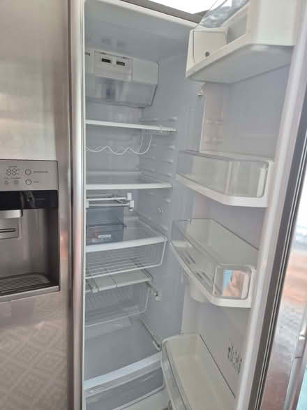Photo of free American style fridge freezer (Shoreham Beach BN43) #2