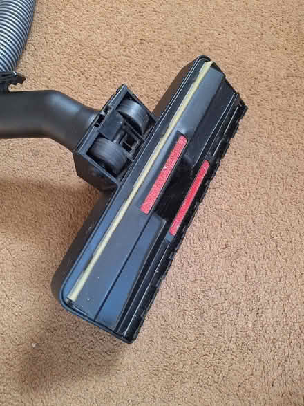 Photo of free Vacuum hose and head (Bedhampton PO9) #2