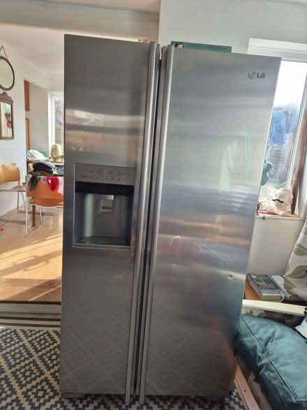 Photo of free American style fridge freezer (Shoreham Beach BN43) #1