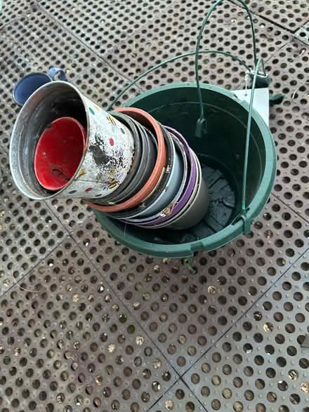 Photo of free Plastic plant pots (Oxford OX3 9QN) #1
